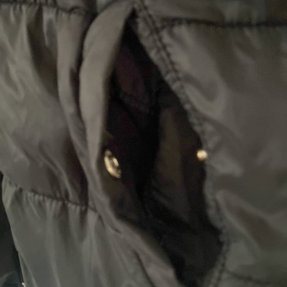 Flannel lined Puffer Vest - Picture 7 of 7